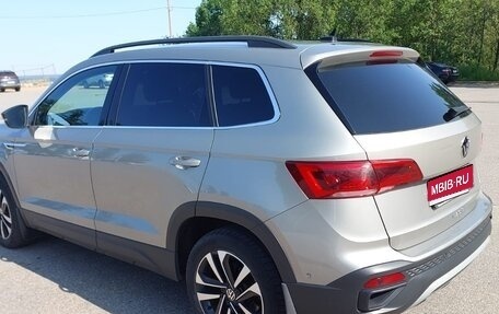 Volkswagen Taos, 2021 год, 2 600 000 рублей, 1 фотография