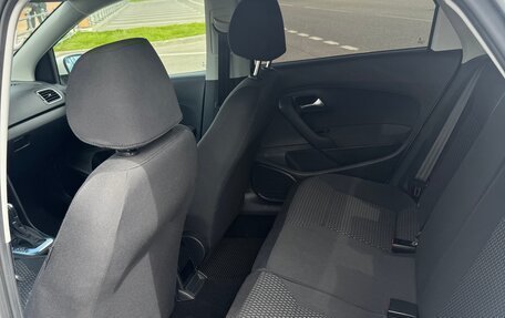 Volkswagen Polo VI (EU Market), 2013 год, 1 099 000 рублей, 24 фотография