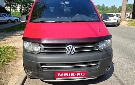 Volkswagen Caravelle T5, 2014 год, 2 000 000 рублей, 3 фотография