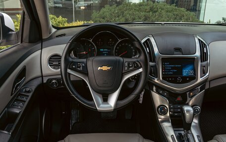 Chevrolet Cruze II, 2013 год, 895 000 рублей, 12 фотография