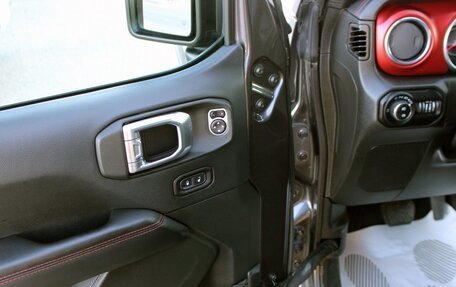 Jeep Wrangler, 2018 год, 4 550 000 рублей, 15 фотография