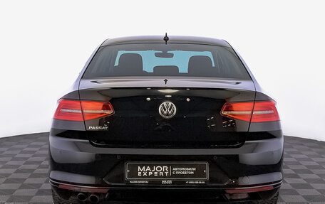 Volkswagen Passat B8 рестайлинг, 2019 год, 1 950 000 рублей, 6 фотография