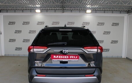 Toyota RAV4, 2021 год, 2 811 000 рублей, 6 фотография