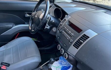 Mitsubishi Outlander III рестайлинг 3, 2008 год, 1 050 000 рублей, 9 фотография