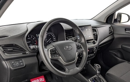 Hyundai Solaris II рестайлинг, 2021 год, 1 750 000 рублей, 15 фотография