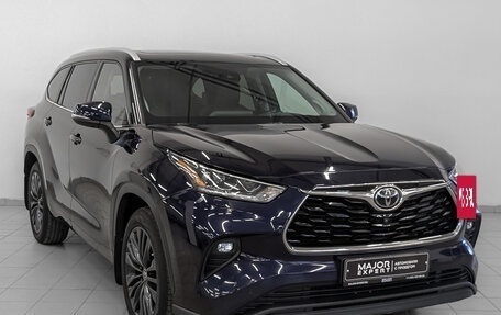 Toyota Highlander, 2020 год, 4 500 000 рублей, 3 фотография
