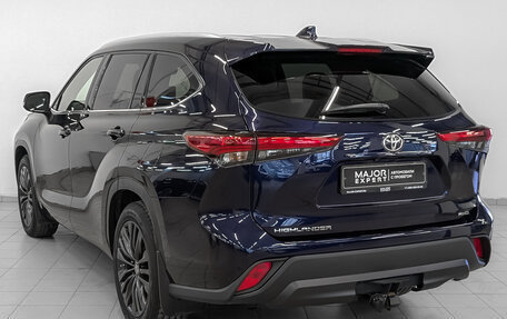 Toyota Highlander, 2020 год, 4 500 000 рублей, 7 фотография