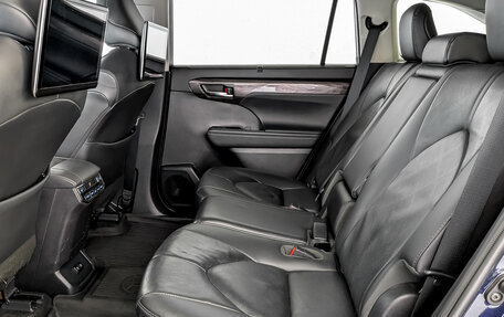 Toyota Highlander, 2020 год, 4 500 000 рублей, 12 фотография