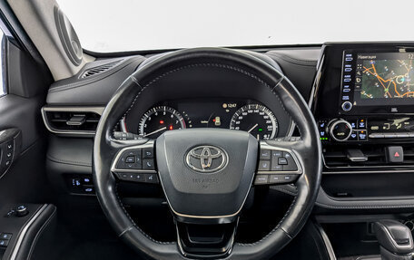 Toyota Highlander, 2020 год, 4 500 000 рублей, 22 фотография
