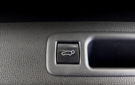 Toyota Highlander, 2020 год, 4 500 000 рублей, 28 фотография