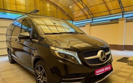 Mercedes-Benz V-Класс, 2021 год, 10 000 000 рублей, 1 фотография