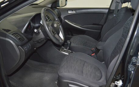 Hyundai Solaris II рестайлинг, 2015 год, 899 000 рублей, 23 фотография