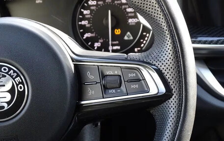Alfa Romeo Stelvio, 2021 год, 5 372 191 рублей, 25 фотография