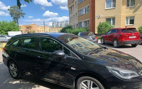 Opel Astra K, 2017 год, 1 070 000 рублей, 5 фотография