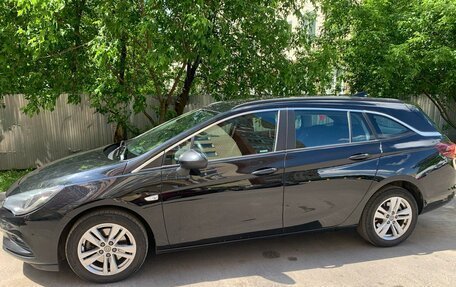 Opel Astra K, 2017 год, 1 070 000 рублей, 3 фотография