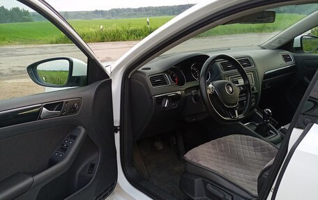 Volkswagen Jetta VI, 2016 год, 1 450 000 рублей, 6 фотография
