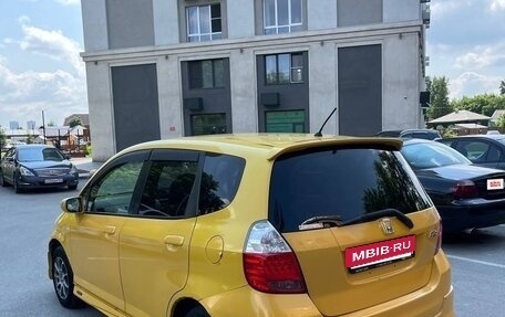 Honda Fit III, 2004 год, 480 000 рублей, 6 фотография