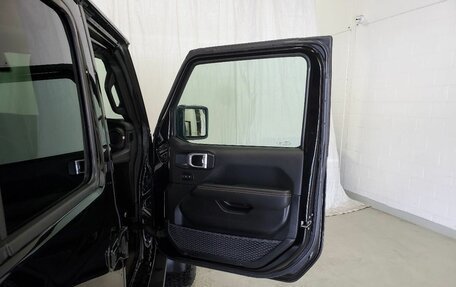 Jeep Wrangler, 2024 год, 16 450 000 рублей, 32 фотография