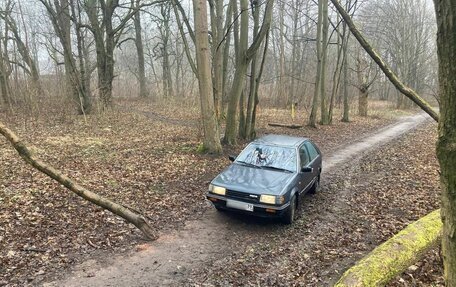 Mazda 323, 1987 год, 90 000 рублей, 9 фотография