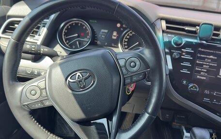 Toyota Camry, 2020 год, 2 700 000 рублей, 9 фотография