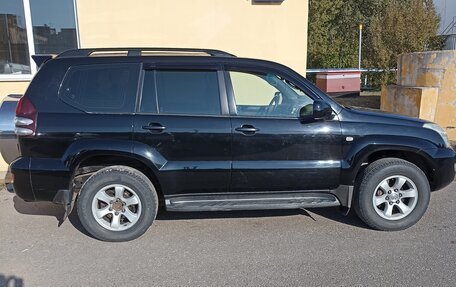 Toyota Land Cruiser Prado 120 рестайлинг, 2005 год, 1 435 000 рублей, 27 фотография