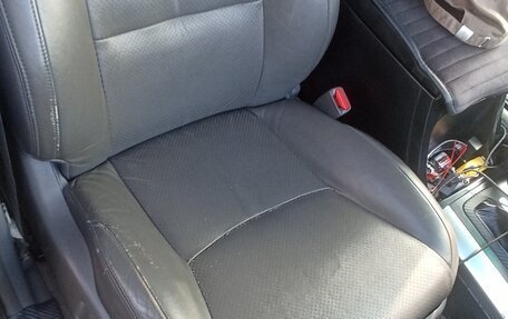 Toyota Land Cruiser Prado 120 рестайлинг, 2005 год, 1 435 000 рублей, 29 фотография