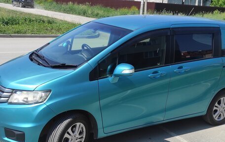Honda Freed I, 2012 год, 1 250 000 рублей, 2 фотография