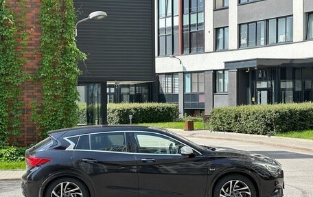 Infiniti Q30, 2017 год, 2 600 000 рублей, 3 фотография
