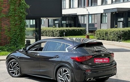 Infiniti Q30, 2017 год, 2 600 000 рублей, 2 фотография