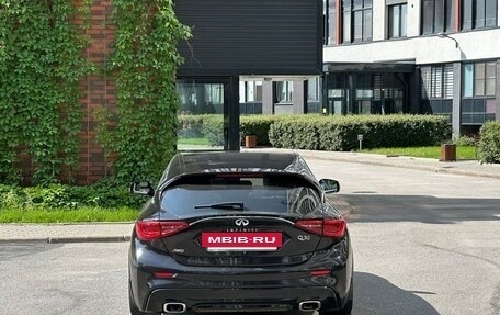 Infiniti Q30, 2017 год, 2 600 000 рублей, 5 фотография