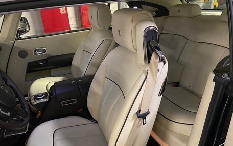 Rolls-Royce Phantom VII рестайлинг, 2013 год, 35 000 000 рублей, 6 фотография