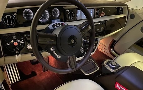 Rolls-Royce Phantom VII рестайлинг, 2013 год, 35 000 000 рублей, 7 фотография