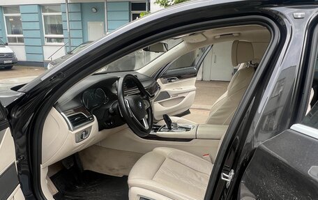 BMW 7 серия, 2015 год, 3 399 000 рублей, 12 фотография