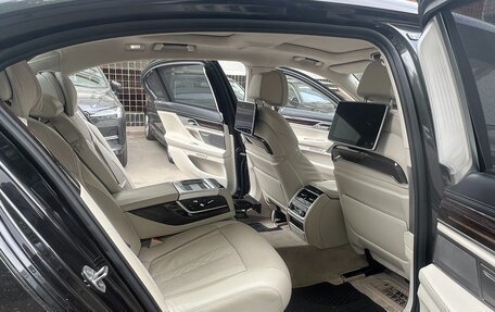 BMW 7 серия, 2015 год, 3 399 000 рублей, 10 фотография