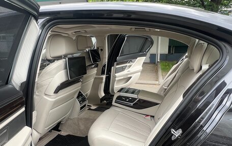 BMW 7 серия, 2015 год, 3 399 000 рублей, 11 фотография