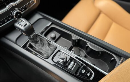Volvo XC60 II, 2020 год, 2 550 000 рублей, 20 фотография