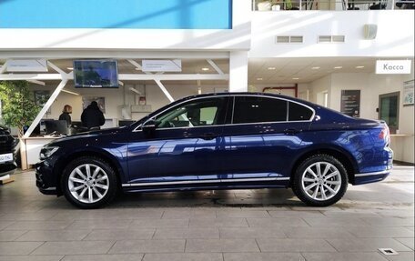 Volkswagen Passat B8 рестайлинг, 2019 год, 2 800 000 рублей, 2 фотография