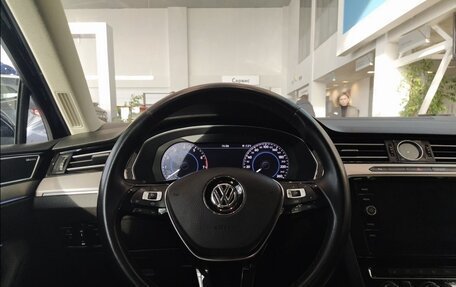 Volkswagen Passat B8 рестайлинг, 2019 год, 2 800 000 рублей, 13 фотография