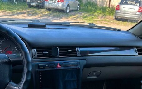 Audi A6, 1998 год, 700 000 рублей, 8 фотография