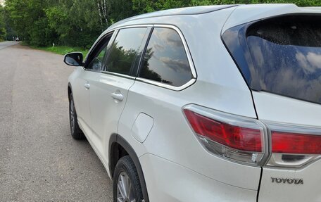 Toyota Highlander III, 2015 год, 2 680 000 рублей, 6 фотография