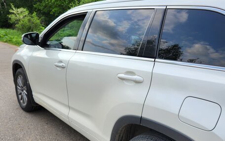 Toyota Highlander III, 2015 год, 2 680 000 рублей, 4 фотография