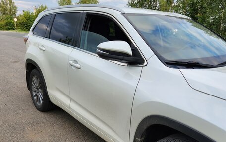 Toyota Highlander III, 2015 год, 2 680 000 рублей, 3 фотография