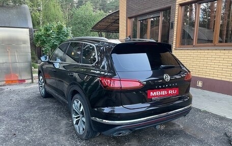 Volkswagen Touareg III, 2018 год, 3 900 000 рублей, 6 фотография