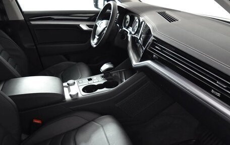 Volkswagen Touareg III, 2018 год, 3 900 000 рублей, 10 фотография