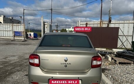 Renault Logan II, 2017 год, 850 000 рублей, 3 фотография
