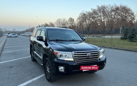 Toyota Land Cruiser 200, 2013 год, 4 070 000 рублей, 3 фотография