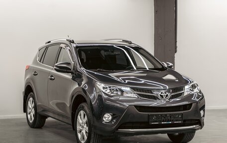 Toyota RAV4, 2014 год, 1 465 000 рублей, 3 фотография