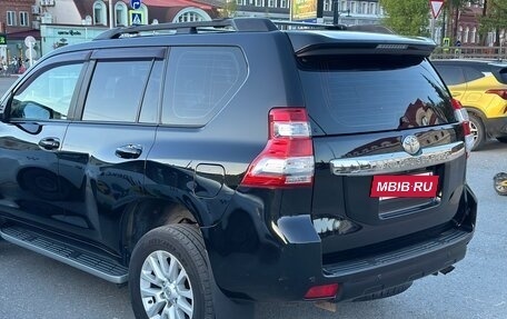 Toyota Land Cruiser Prado 150 рестайлинг 2, 2015 год, 3 250 000 рублей, 4 фотография
