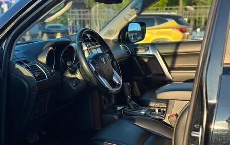 Toyota Land Cruiser Prado 150 рестайлинг 2, 2015 год, 3 250 000 рублей, 9 фотография