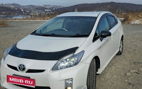 Toyota Prius, 2011 год, 1 040 000 рублей, 1 фотография
